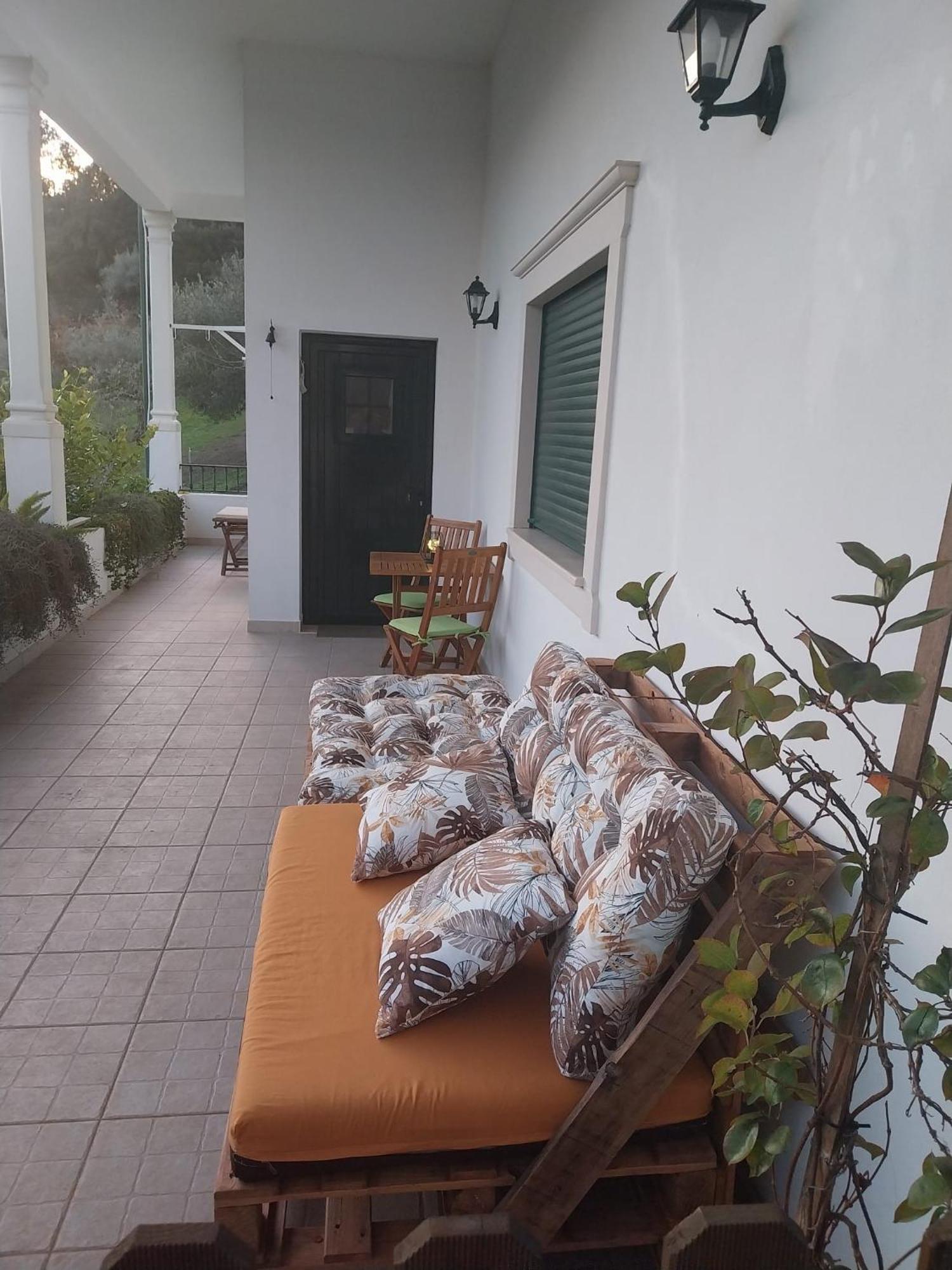 Abrigo Do Castelo - Pica-Pau Apartment Ourem Bagian luar foto
